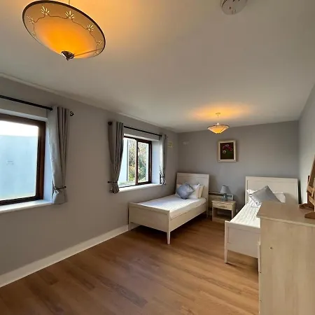 Peaceful 10 Min Walk To Town Apartmán Galway